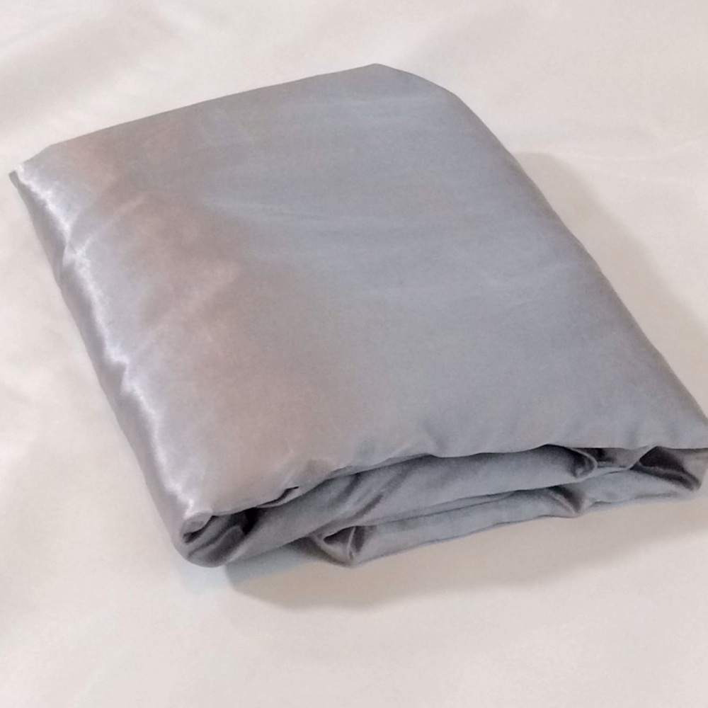 Silver/Gray Satiny Duvet Cover